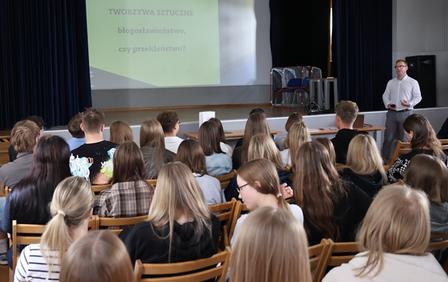 Polubić przedimoty ścisłe6